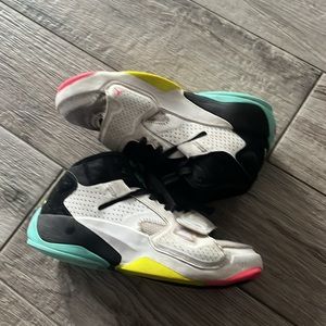 Nike Jordan Zion 2 (GS) sneakers, sz 5.5 youth